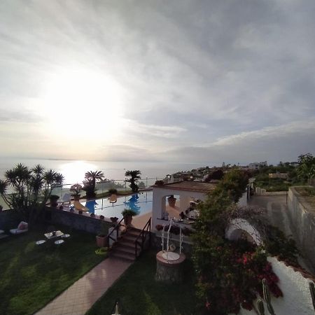 Вилла Dimorra Sun And Relax Форио Экстерьер фото